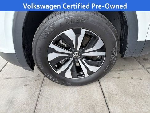 Certified 2024 Volkswagen Atlas Cross Sport SE image 13