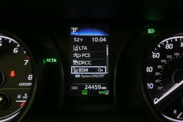 Used 2024 Toyota Camry SE w/ Cold Weather Package FWD image 28