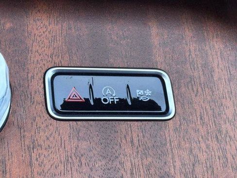 Used 2025 Lincoln Navigator Black Label AWD/4WD image 31