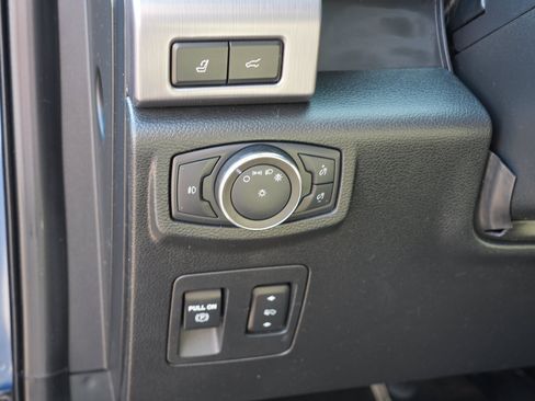 Used 2020 Ford Expedition Platinum AWD/4WD image 16