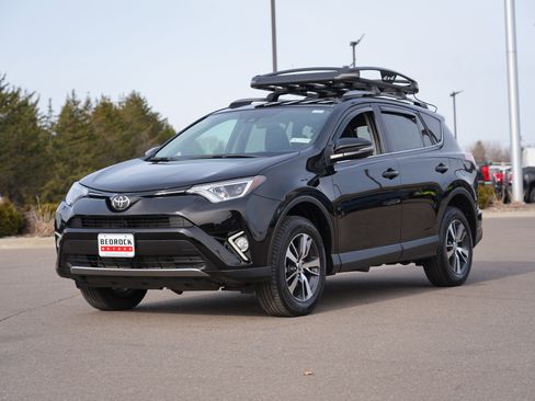 Used 2017 Toyota RAV4 XLE w/ Plus Special Value Package image 7