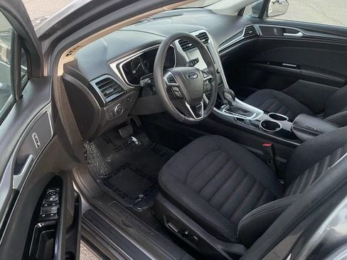 Used 2014 Ford Fusion SE image 11