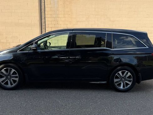 Used 2014 Honda Odyssey Touring image 4