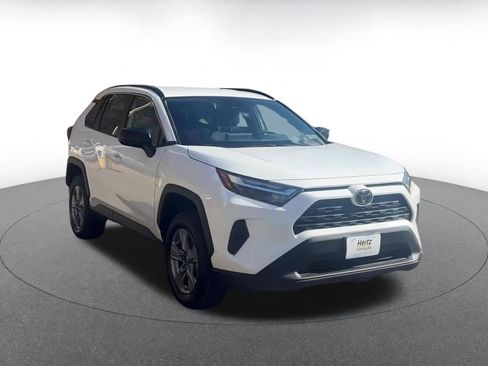 Used 2025 Toyota RAV4 LE image 3