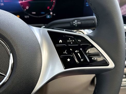 New 2026 Mercedes-Benz GLB 250 image 34