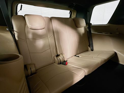 Used 2019 Cadillac Escalade Platinum AWD/4WD image 29