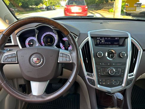 Used 2011 Cadillac SRX Luxury FWD image 62