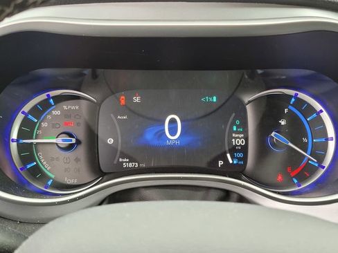 Used 2023 Chrysler Pacifica Touring-L w/ S Appearance Package image 24