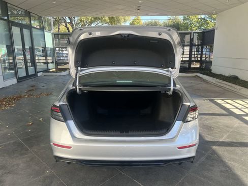 Used 2023 Honda Accord Sport image 18