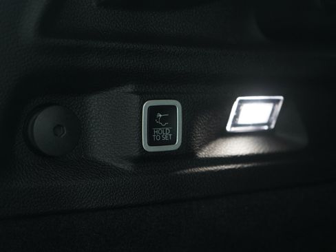 Used 2024 Jeep Grand Cherokee L Summit image 21