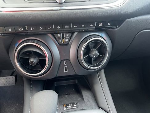 New 2025 Chevrolet Blazer LT w/ Convenience Package image 28