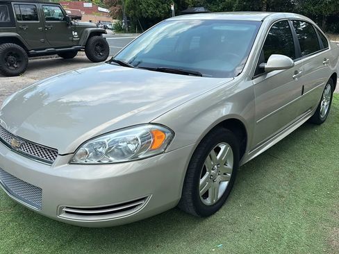 Used 2012 Chevrolet Impala LT FWD image 3