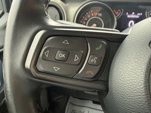 Used 2022 Jeep Gladiator Willys image 13