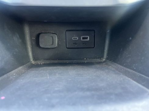 Used 2020 GMC Acadia SLE image 22