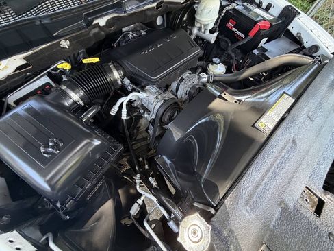 Used 2011 RAM 1500 Classic SLT w/ Remote Start & Security Group RWD image 16