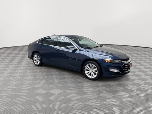 Used 2021 Chevrolet Malibu LT image 36
