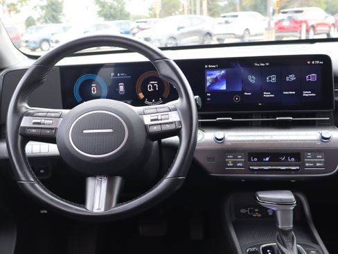 Used 2025 Hyundai Kona SEL AWD/4WD image 13