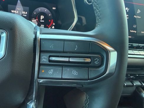 Used 2024 GMC Canyon Denali AWD/4WD image 20