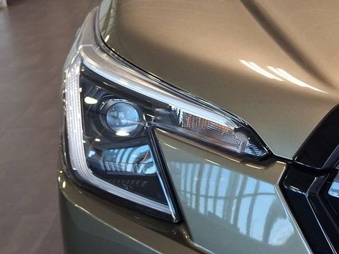 Certified 2023 Subaru Forester Touring AWD/4WD image 8