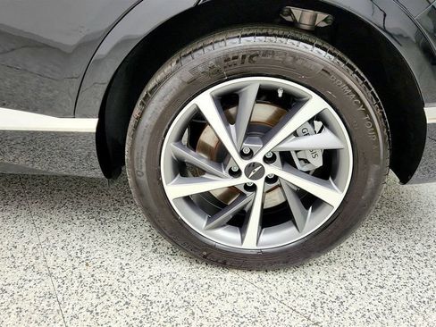 Used 2025 Genesis GV80 3.5T Advanced AWD/4WD image 9