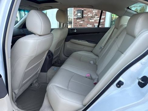 Used 2012 INFINITI G37 x Sedan w/ Premium Pkg AWD/4WD image 14
