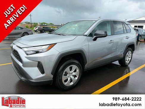 Certified 2025 Toyota RAV4 LE AWD/4WD image 1