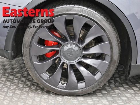 Used 2021 Tesla Model Y Performance image 26