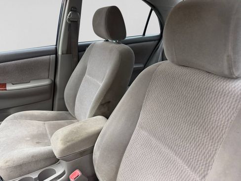Used 2005 Toyota Corolla LE w/ Audio Value Pkg FWD image 20