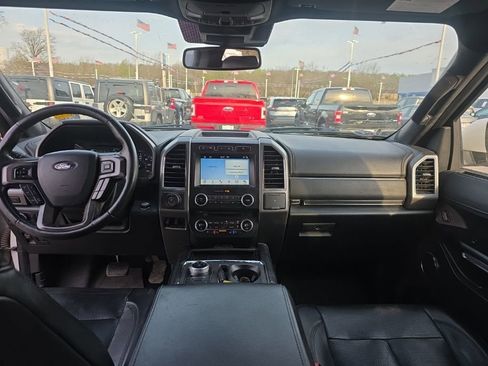 Used 2018 Ford Expedition XLT w/ Equipment Group 202A image 13