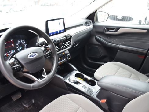 Used 2022 Ford Escape SE w/ Cold Weather Package image 14