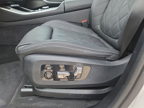 Used 2026 BMW X5 M60i image 17
