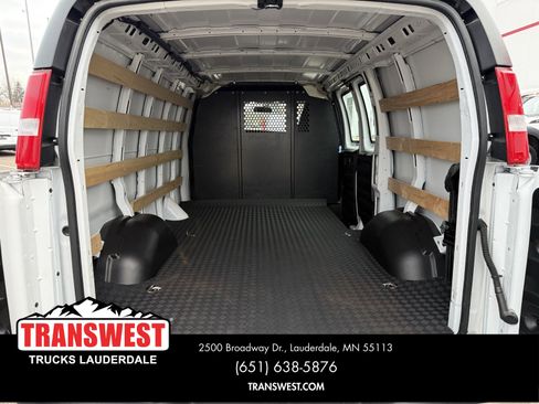 Used 2024 Chevrolet Express 2500 w/ Driver Convenience Package image 11