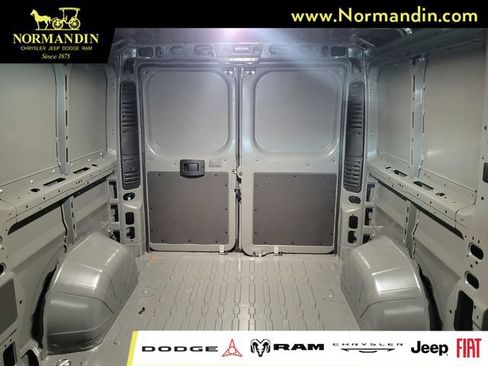 New 2026 RAM ProMaster 2500 w/ Convenience Group FWD image 8