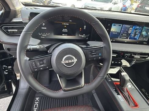 New 2026 Nissan Kicks SR AWD/4WD image 18