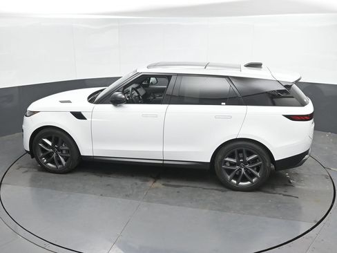 Used 2024 Land Rover Range Rover Sport SE AWD/4WD image 37