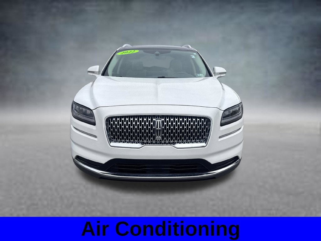 Used 2022 Lincoln Nautilus Reserve w/ Class II Trailer Tow Package AWD/4WD image 3