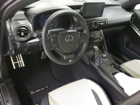 Used 2025 Lexus IS 350 F Sport image 11