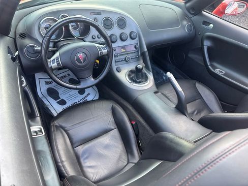 Used 2008 Pontiac Solstice GXP RWD image 34