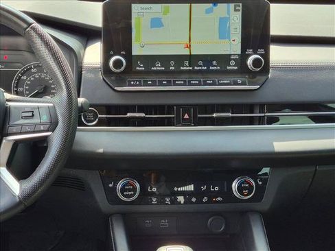 Used 2023 Mitsubishi Outlander SE Black Edition FWD image 14