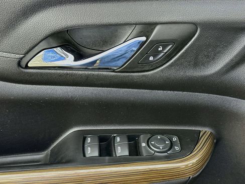 Used 2023 GMC Acadia SLE w/ Driver Convenience Package AWD/4WD image 21