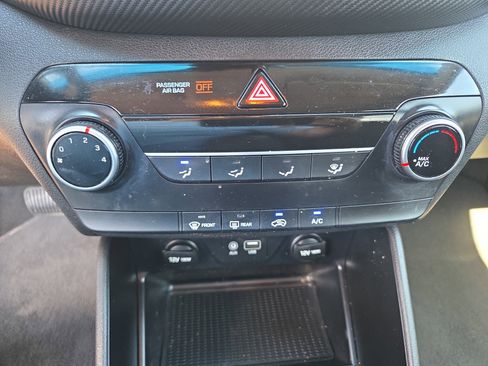 Used 2019 Hyundai Tucson SE AWD/4WD image 23