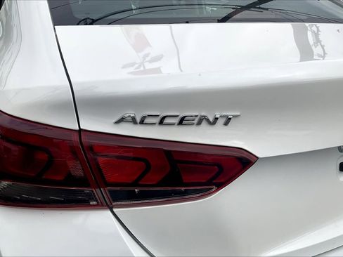 Used 2021 Hyundai Accent SE image 8
