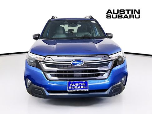 Used 2026 Subaru Forester Premium AWD/4WD image 3