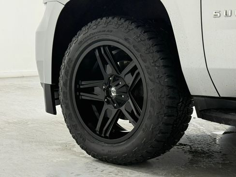 Used 2015 Chevrolet Suburban LT image 42