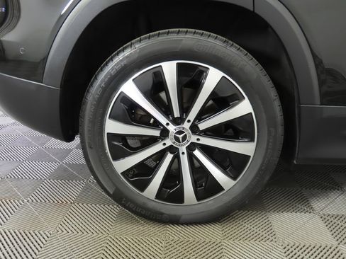 Used 2022 Mercedes-Benz GLB 250 image 30