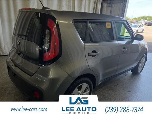 Used 2019 Kia Soul FWD image 2