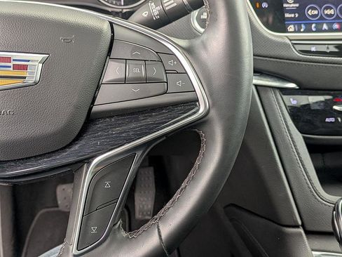 Used 2025 Cadillac XT5 Premium Luxury image 19