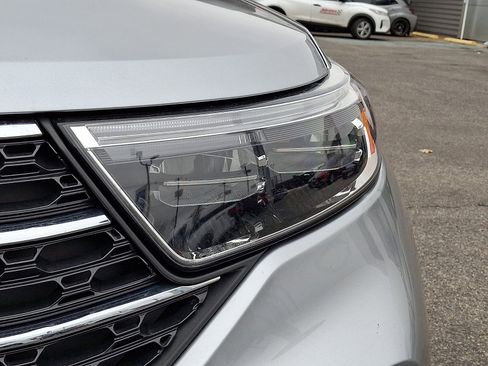 Certified 2023 Ford Explorer XLT image 9