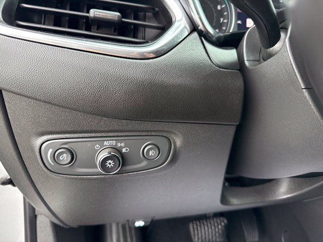 Used 2020 Chevrolet Equinox LT AWD/4WD image 20