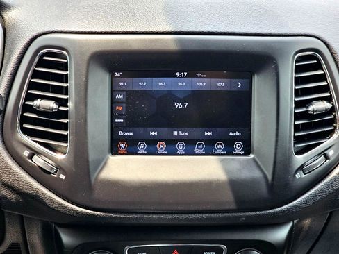 Used 2018 Jeep Compass Latitude w/ Popular Equipment Group image 24